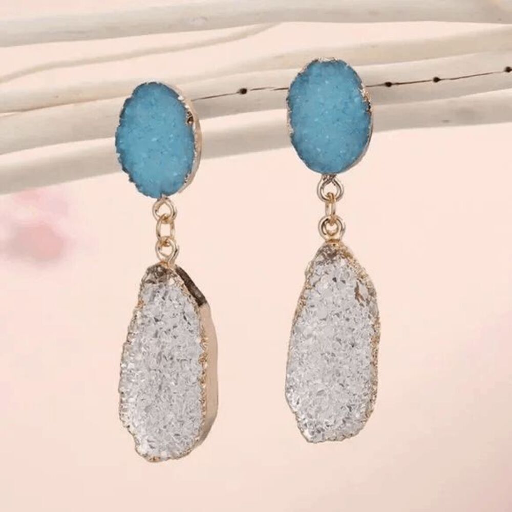 Ladies Blue White Gold Dangle Faux Fashion Earrings 15$